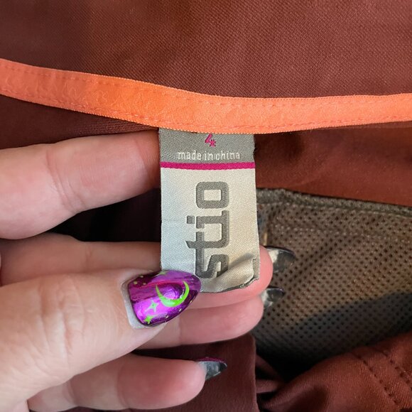 Stio Women 4 Maroon Red Coburn Shorts Stretch Quick Dry Granola Girl Crunchy - Picture 5 of 6